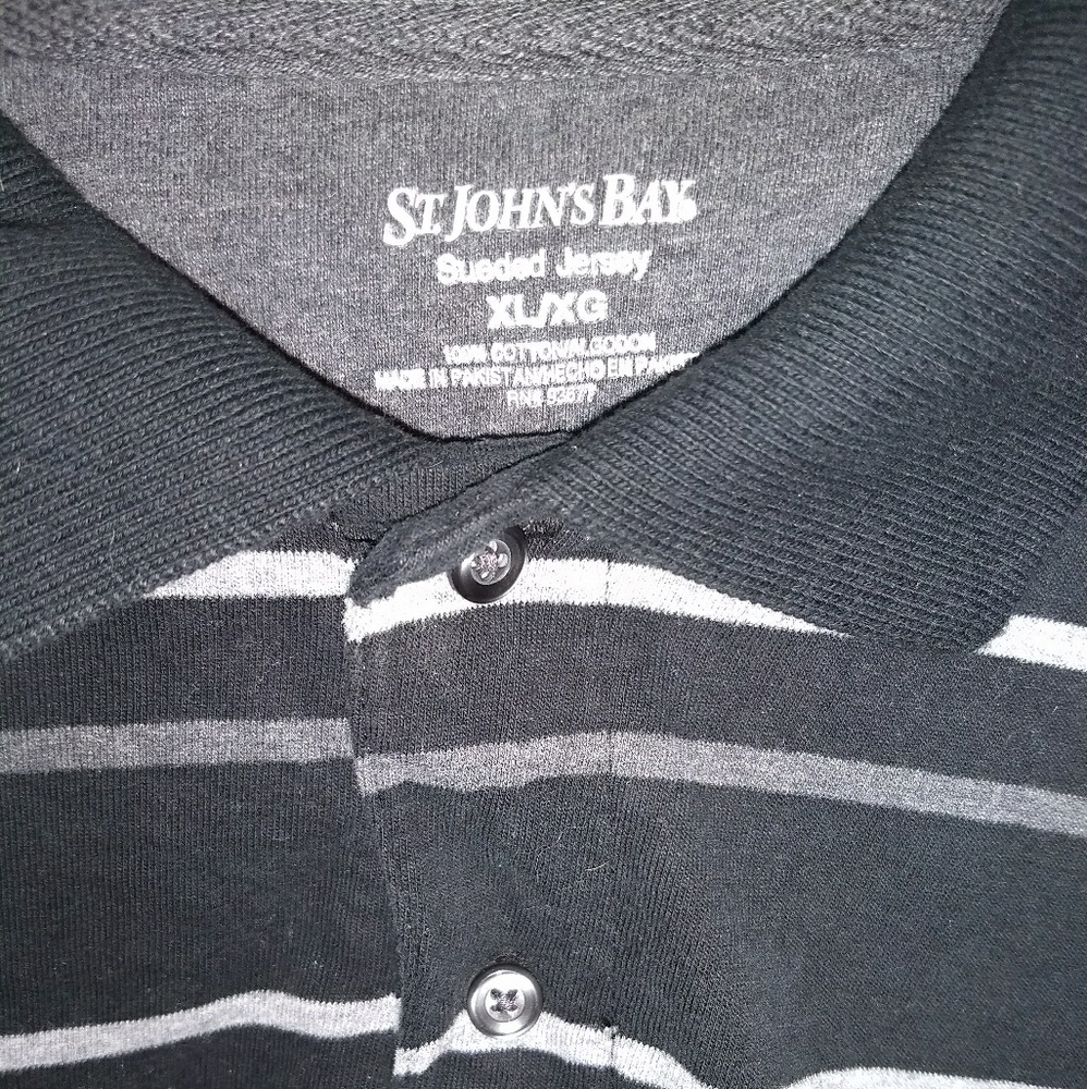 XL Men's Long Sleeve Shirt!